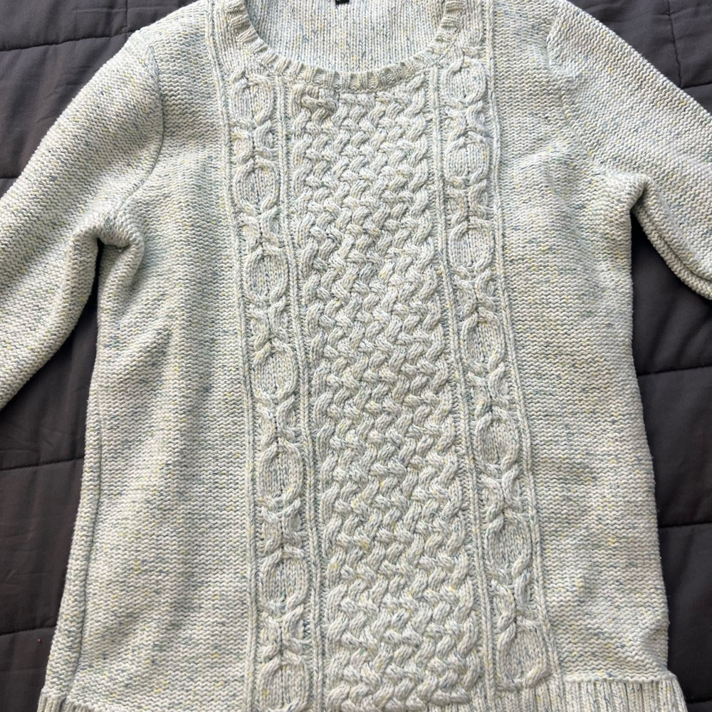 Women's Cable Knit Sweater - Light Gray